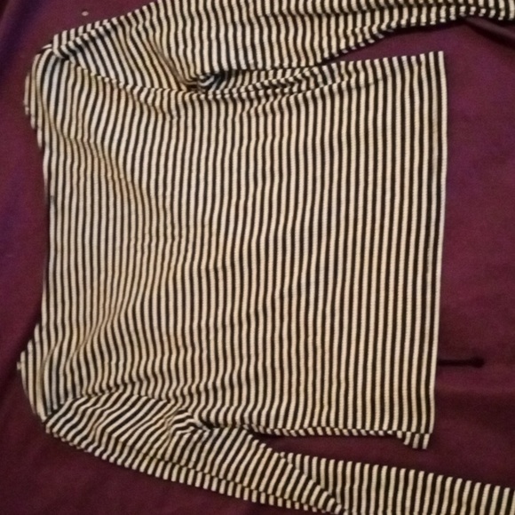 Stripped cropped t-shirt - Picture 3 of 3